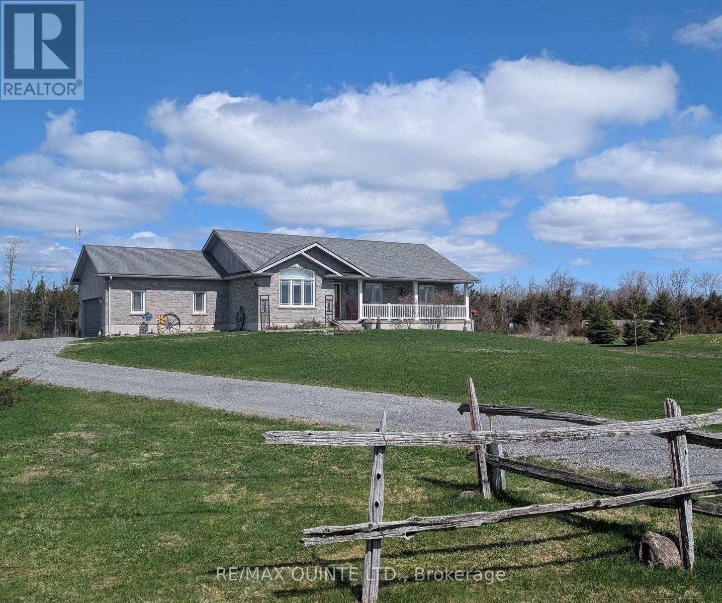 355 MITCHELLS CROSSROAD, Prince Edward County, Ontario