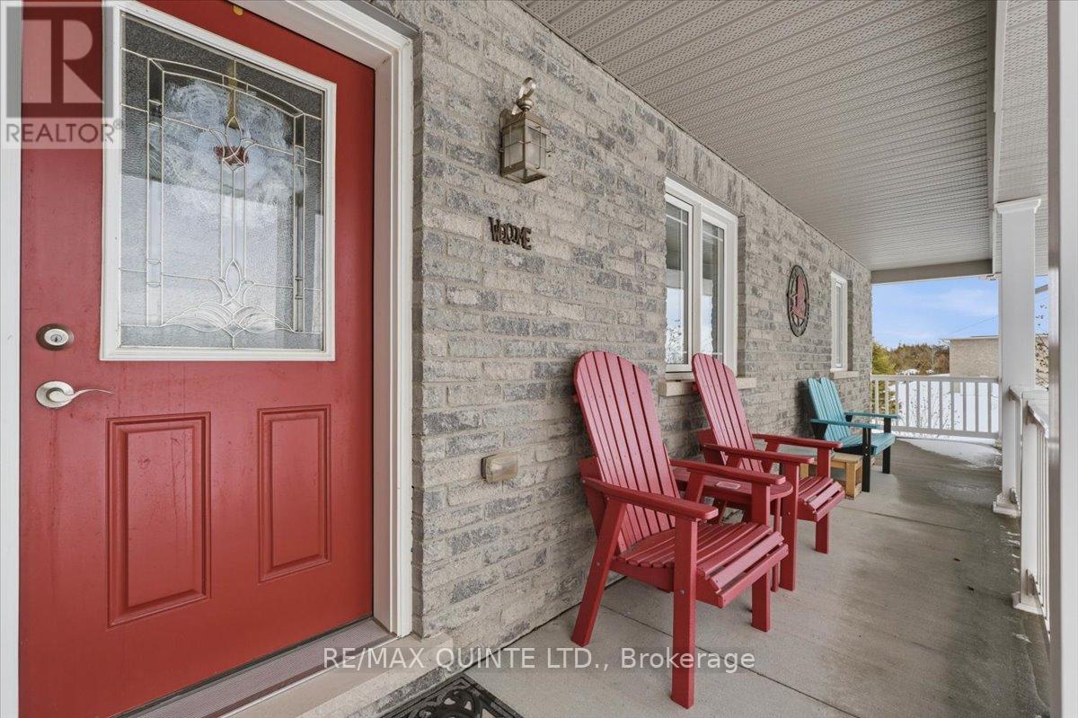 355 Mitchells Crossroad, Prince Edward County, Ontario  K0K 2T0 - Photo 10 - X12834248