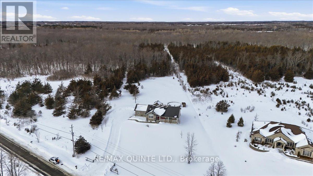 355 Mitchells Crossroad, Prince Edward County, Ontario  K0K 2T0 - Photo 39 - X12834248