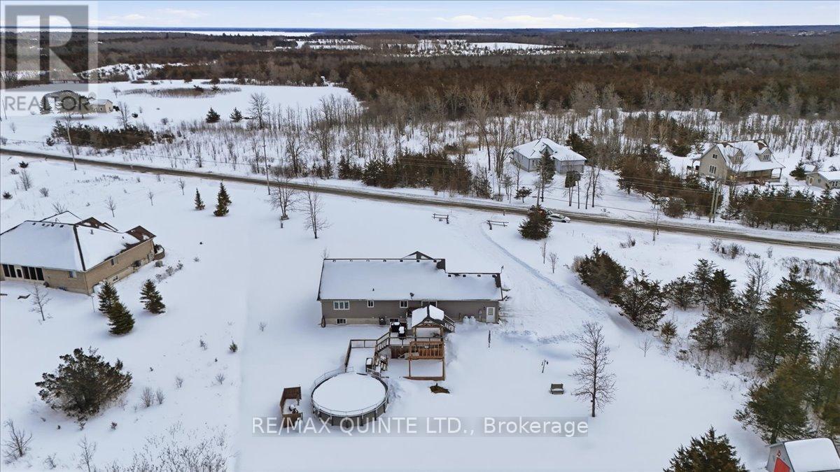 355 Mitchells Crossroad, Prince Edward County, Ontario  K0K 2T0 - Photo 40 - X12834248