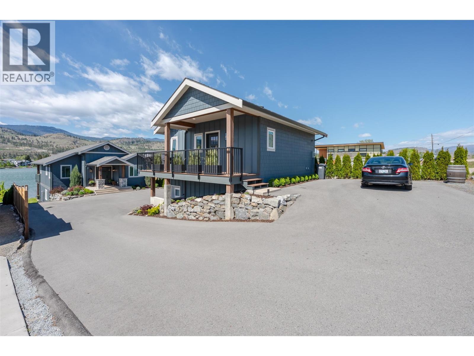 7030 Tucelnuit Drive, Oliver, British Columbia  V0H 1T0 - Photo 11 - 10384867
