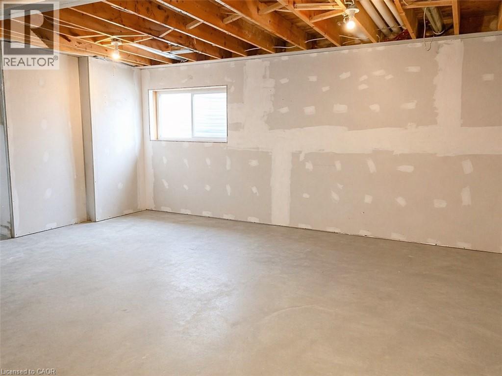 65 Meadowridge Street, Kitchener, Ontario  N2P 0E2 - Photo 11 - 40824296