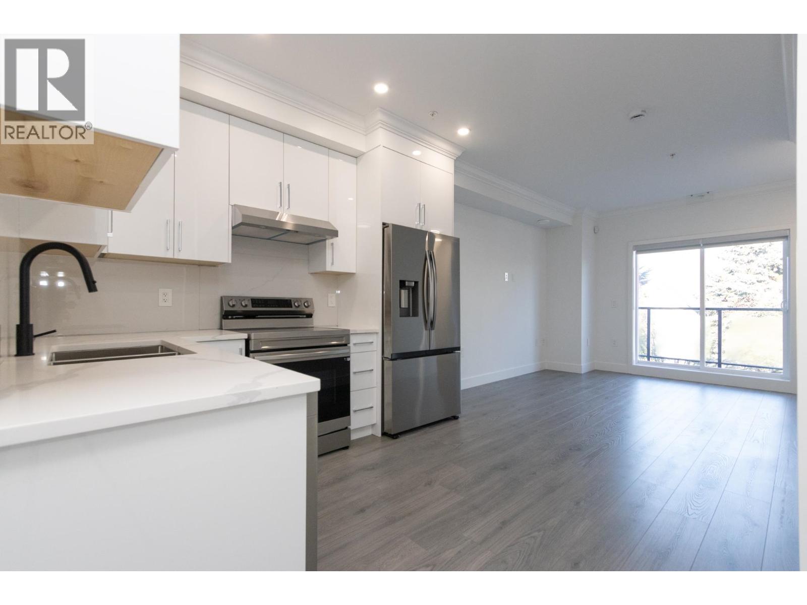 203 2122 E 32 Avenue, Vancouver, British Columbia  V5N 3B9 - Photo 2 - R3083562