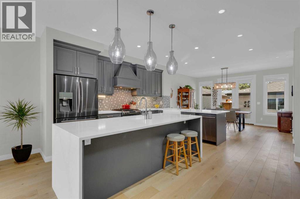 5608 37 Street SW, Calgary, Alberta  T3E 5M6 - Photo 2 - A2301141