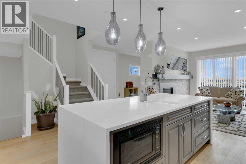 5608 37 Street SW, Calgary, Alberta  T3E 5M6 - Photo 5 - A2301141