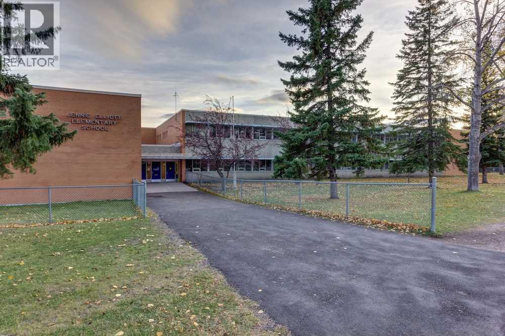 5608 37 Street SW, Calgary, Alberta  T3E 5M6 - Photo 49 - A2301141