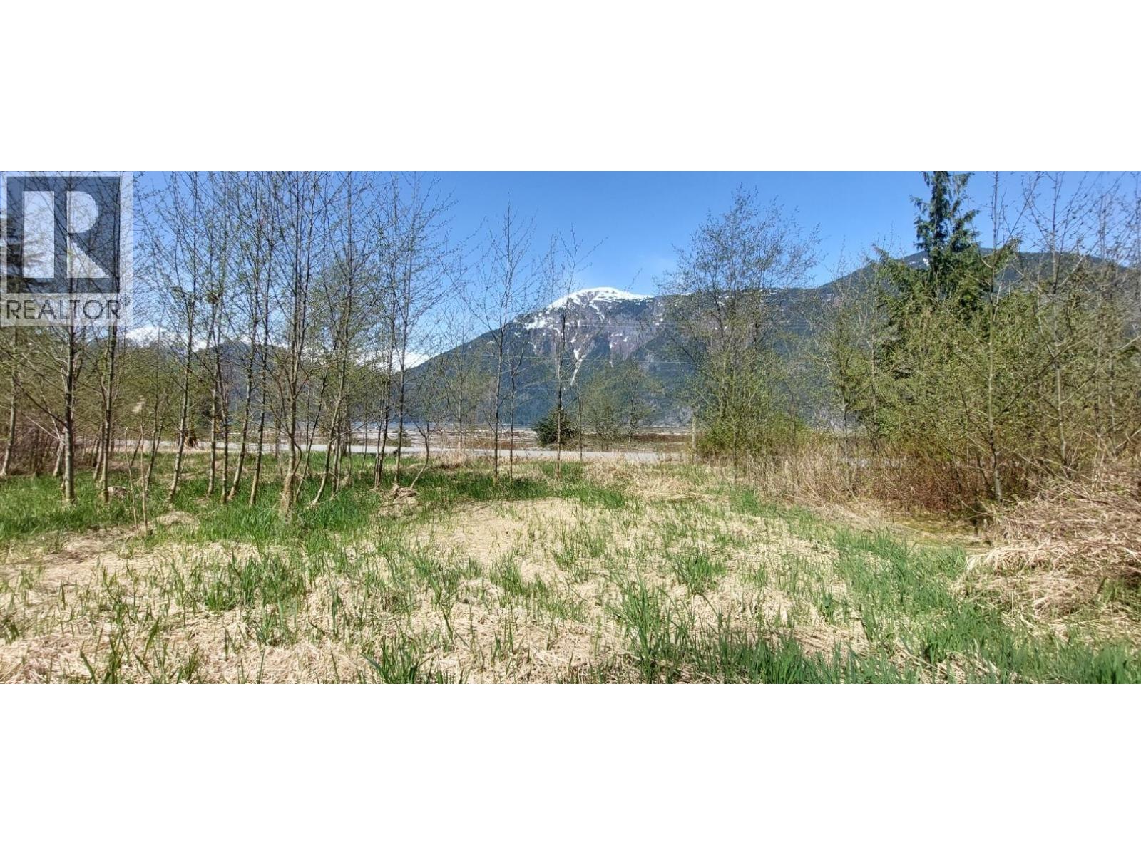 151 Mackenzie 20 Highway, Bella Coola, British Columbia  V0T 1C0 - Photo 2 - R3115032