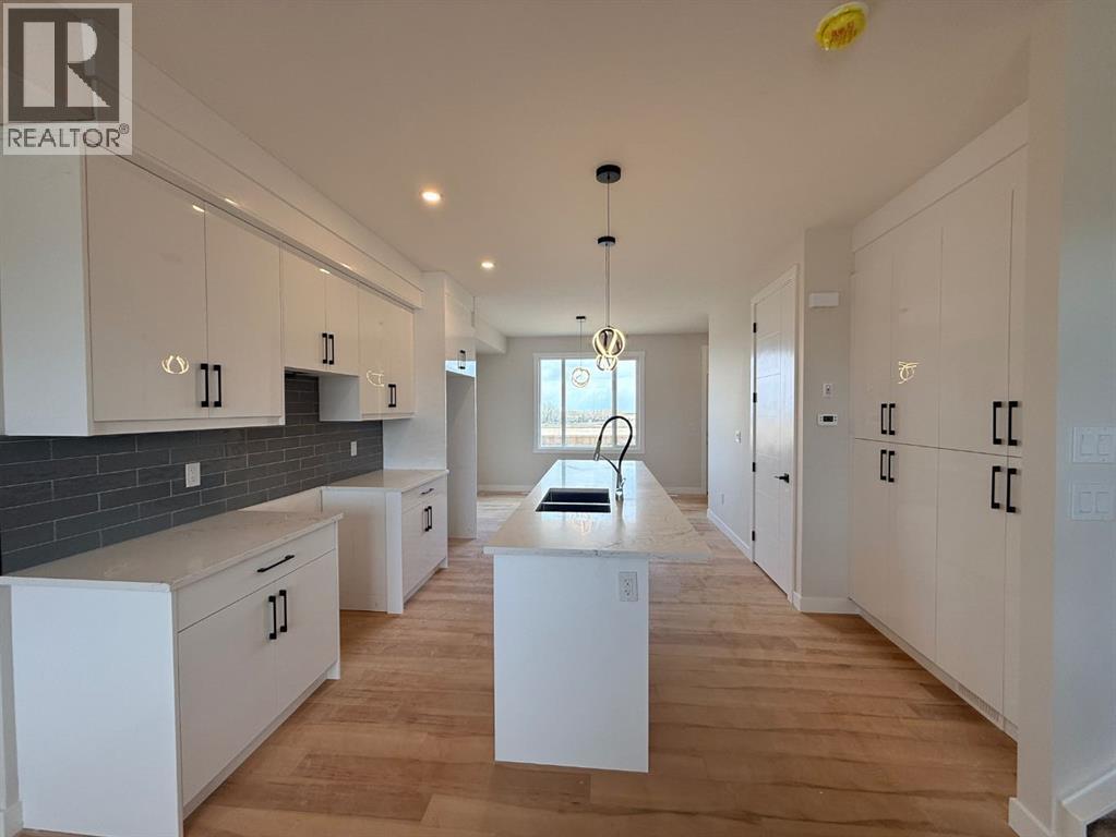 1927 Mccaskill Drive, Crossfield, Alberta  T0M 0C1 - Photo 5 - A2305127