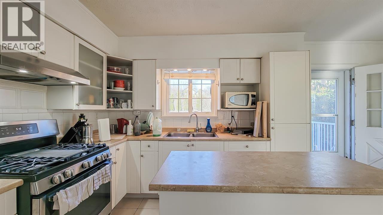 1515 Eighth Avenue, New Westminster, British Columbia  V3M 2S5 - Photo 5 - R3114894