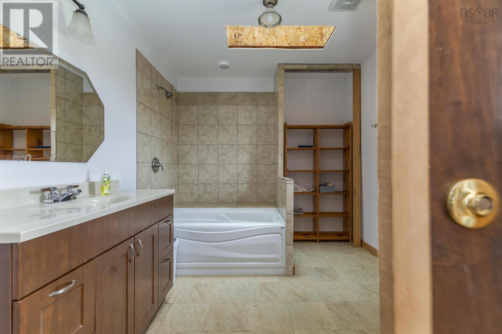 217 Mcauley Road, Hedgeville, Nova Scotia  B0K 1N0 - Photo 13 - 202608634