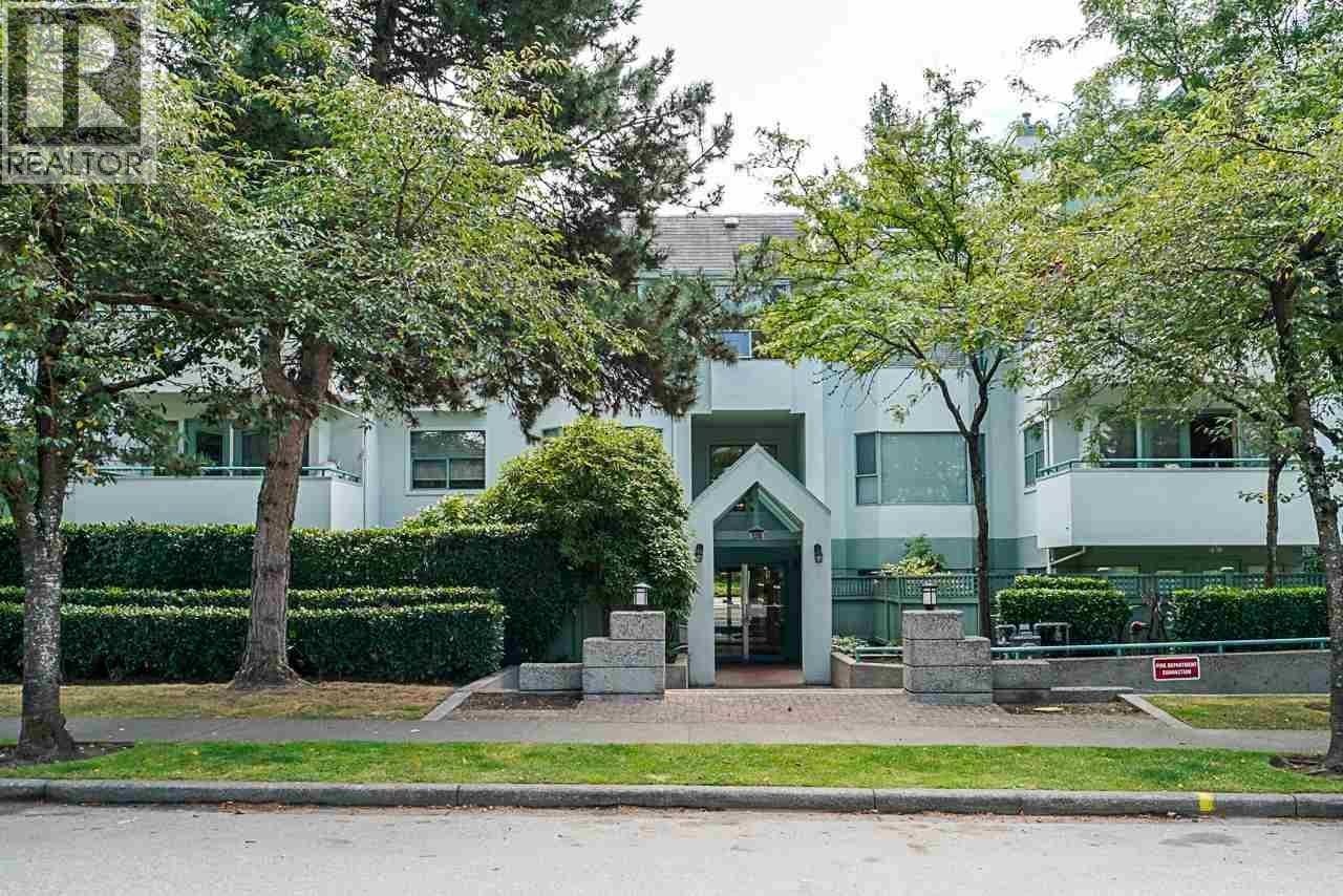109 5250 VICTORY STREET, Burnaby, British Columbia