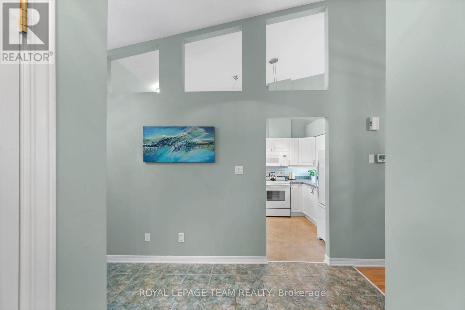 56 Coulson Court, Ottawa, Ontario  K2K 2X9 - Photo 6 - X13046158