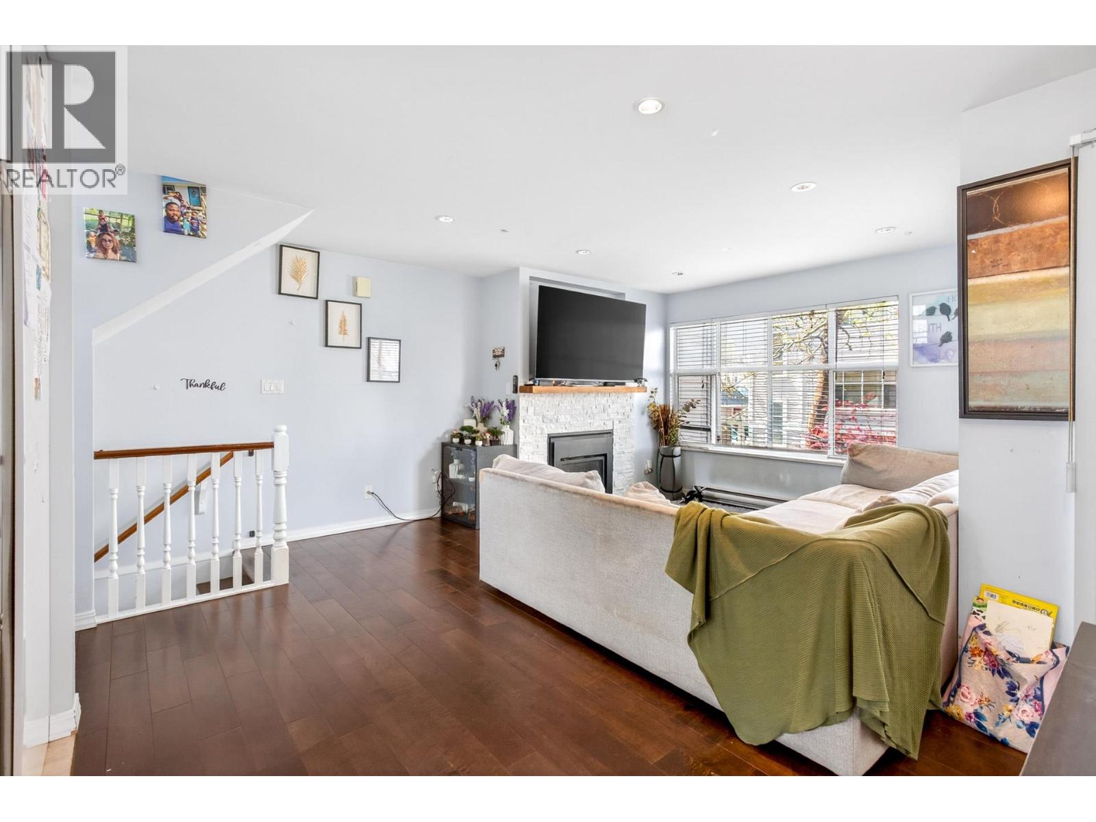 34 2450 Hawthorne Avenue, Port Coquitlam, British Columbia  V3C 6B3 - Photo 4 - R3115080