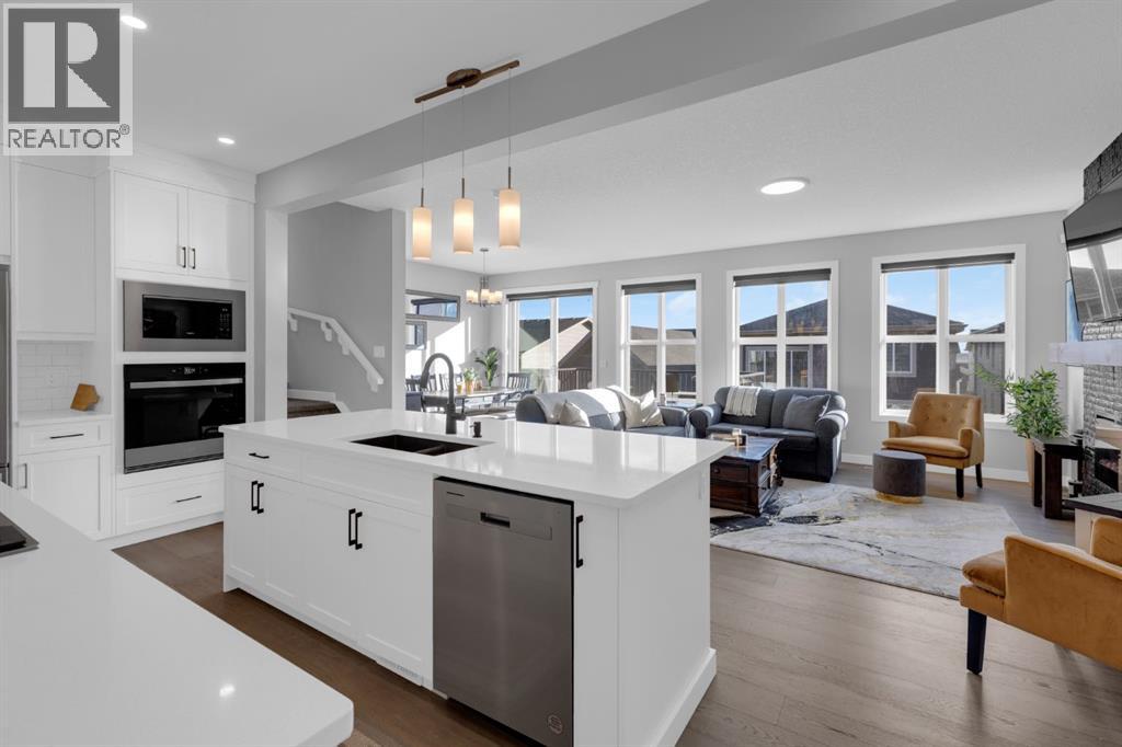 160 Precedence Hill, Cochrane, Alberta  T4C 2T6 - Photo 6 - A2304529