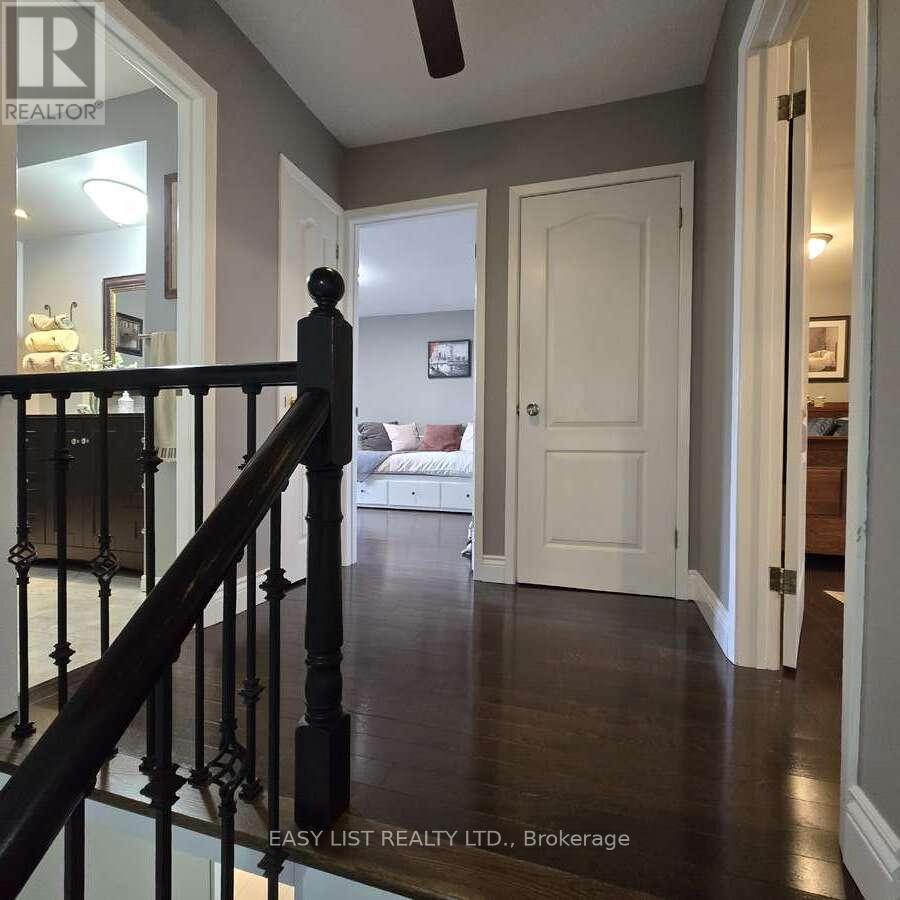 233 Elmore Drive, Halton Hills, Ontario  L7J 1T8 - Photo 15 - W13046152