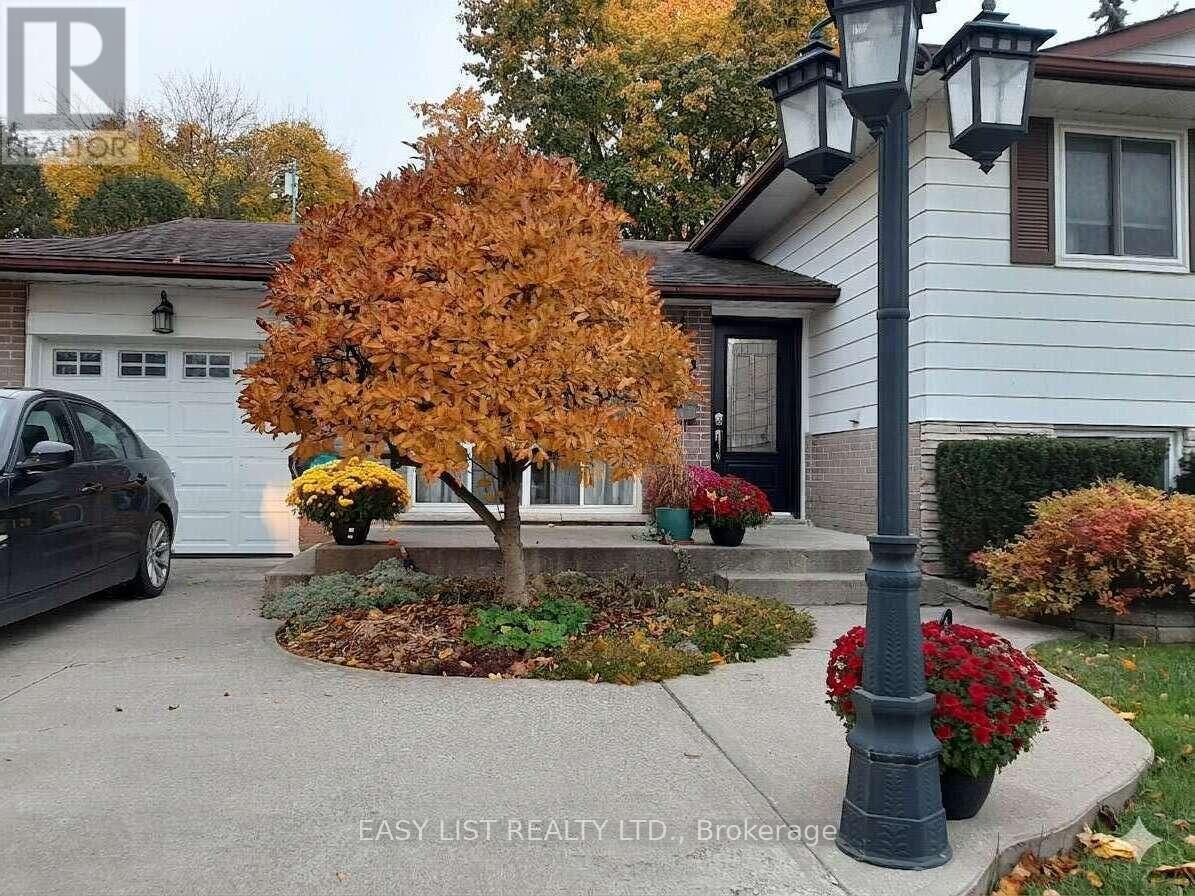 233 Elmore Drive, Halton Hills, Ontario  L7J 1T8 - Photo 4 - W13046152