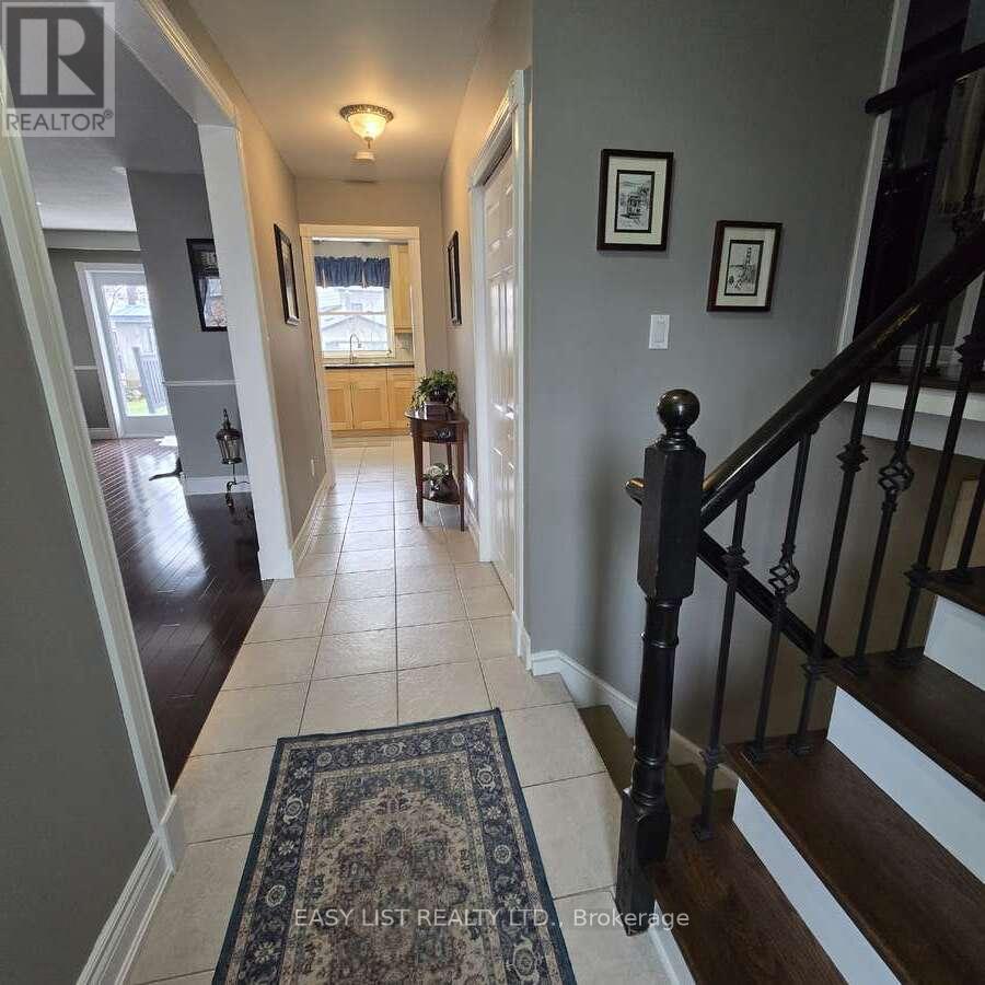 233 Elmore Drive, Halton Hills, Ontario  L7J 1T8 - Photo 6 - W13046152