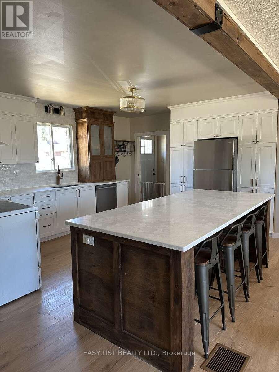 7 Fitz Avenue, South River, Ontario  P0A 1X0 - Photo 4 - X13046160