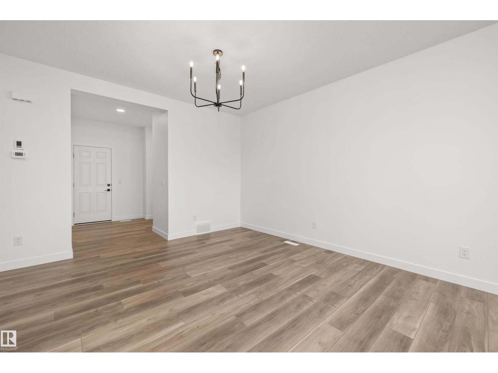 19115 20 Av Nw, Edmonton, Alberta  T6M 3E8 - Photo 9 - E4477844