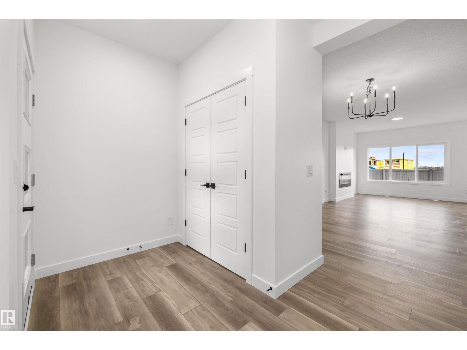 19115 20 Av Nw, Edmonton, Alberta  T6M 3E8 - Photo 4 - E4477844