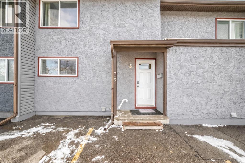 702, 9930 Bonaventure Drive SE, Calgary, Alberta  T2J 4L4 - Photo 2 - A2302476
