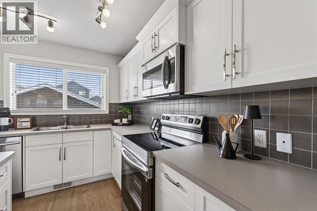 62 Mackenzie Way, Carstairs, Alberta  T0M 0N0 - Photo 18 - A2305393