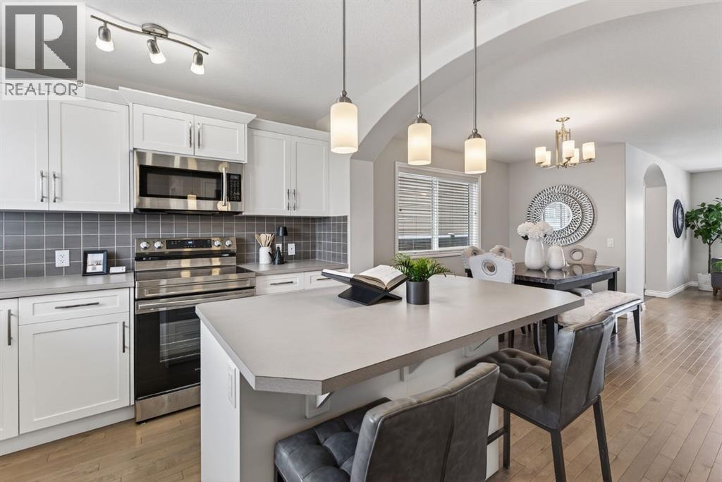 62 Mackenzie Way, Carstairs, Alberta  T0M 0N0 - Photo 19 - A2305393