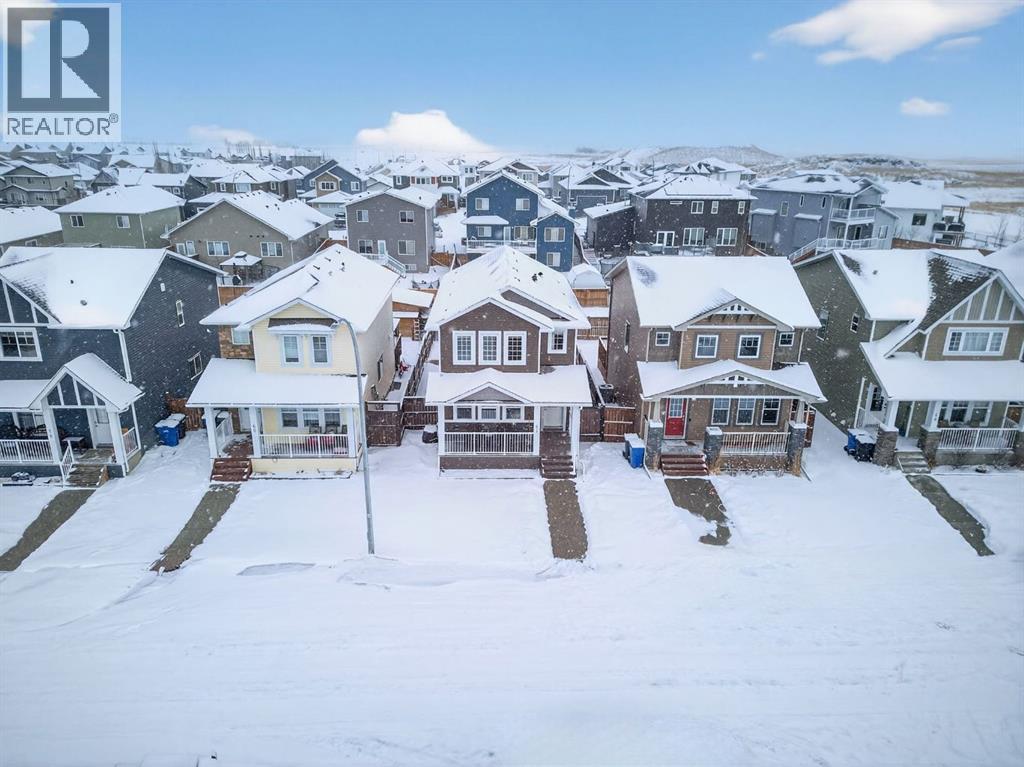 62 Mackenzie Way, Carstairs, Alberta  T0M 0N0 - Photo 3 - A2305393