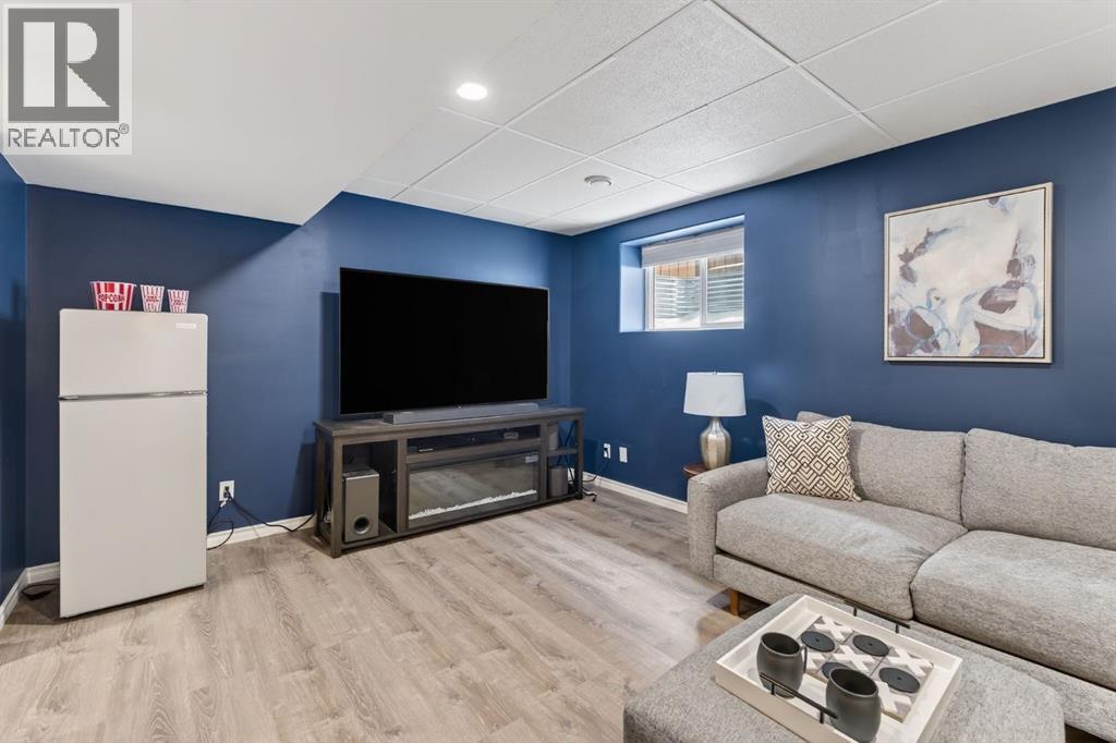 62 Mackenzie Way, Carstairs, Alberta  T0M 0N0 - Photo 38 - A2305393