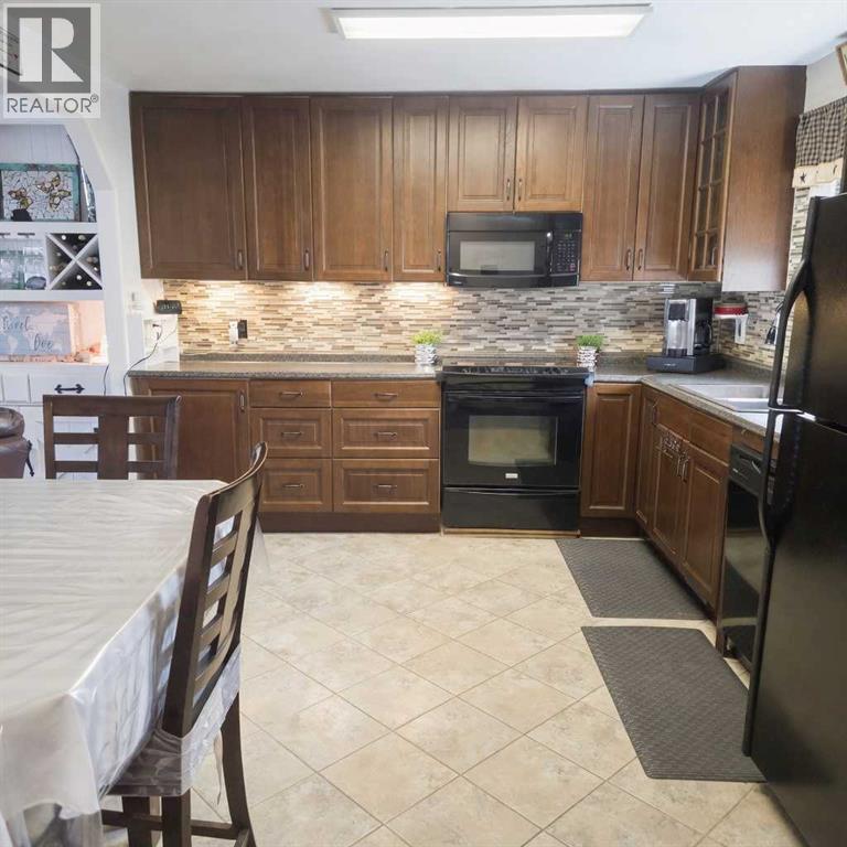 5015 8 Avenue, Edson, Alberta  T7E 1K6 - Photo 9 - A2305236