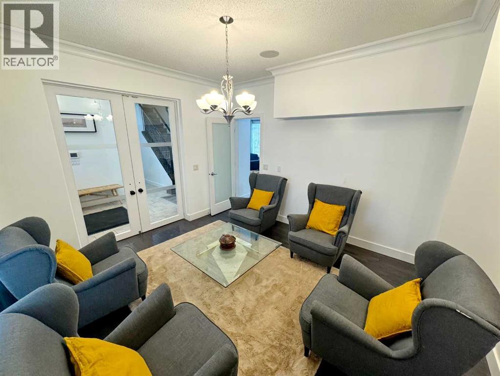 109 Kinniburgh Boulevard E, Chestermere, Alberta  T1X 0L9 - Photo 11 - A2304356