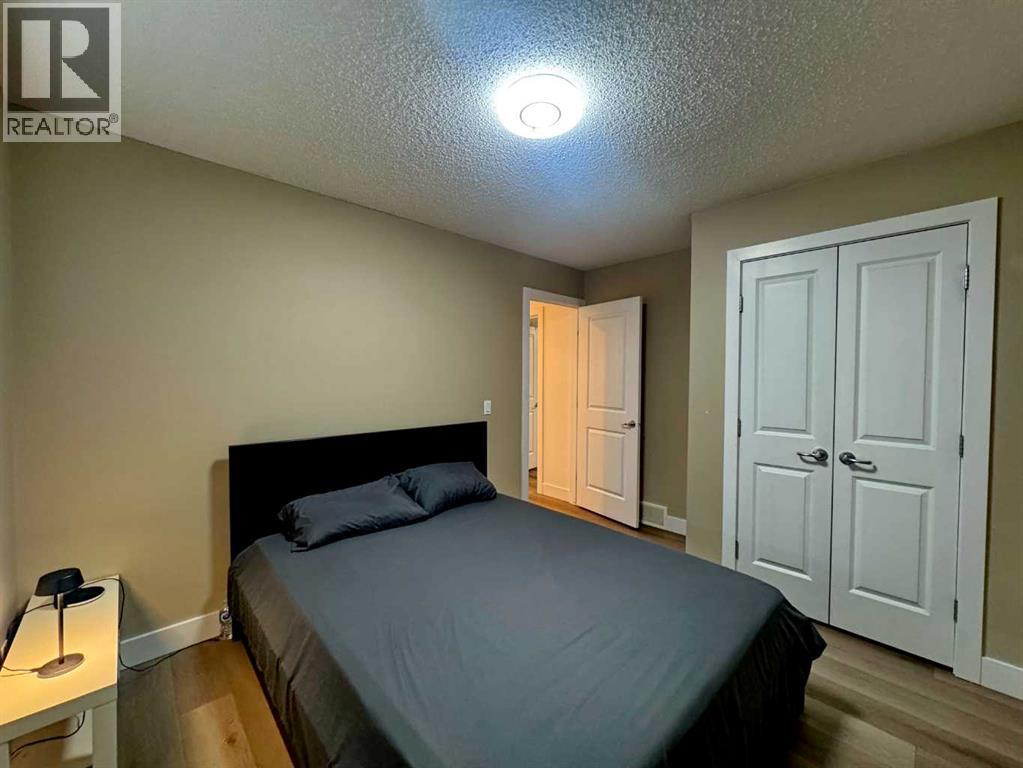 109 Kinniburgh Boulevard E, Chestermere, Alberta  T1X 0L9 - Photo 9 - A2304356