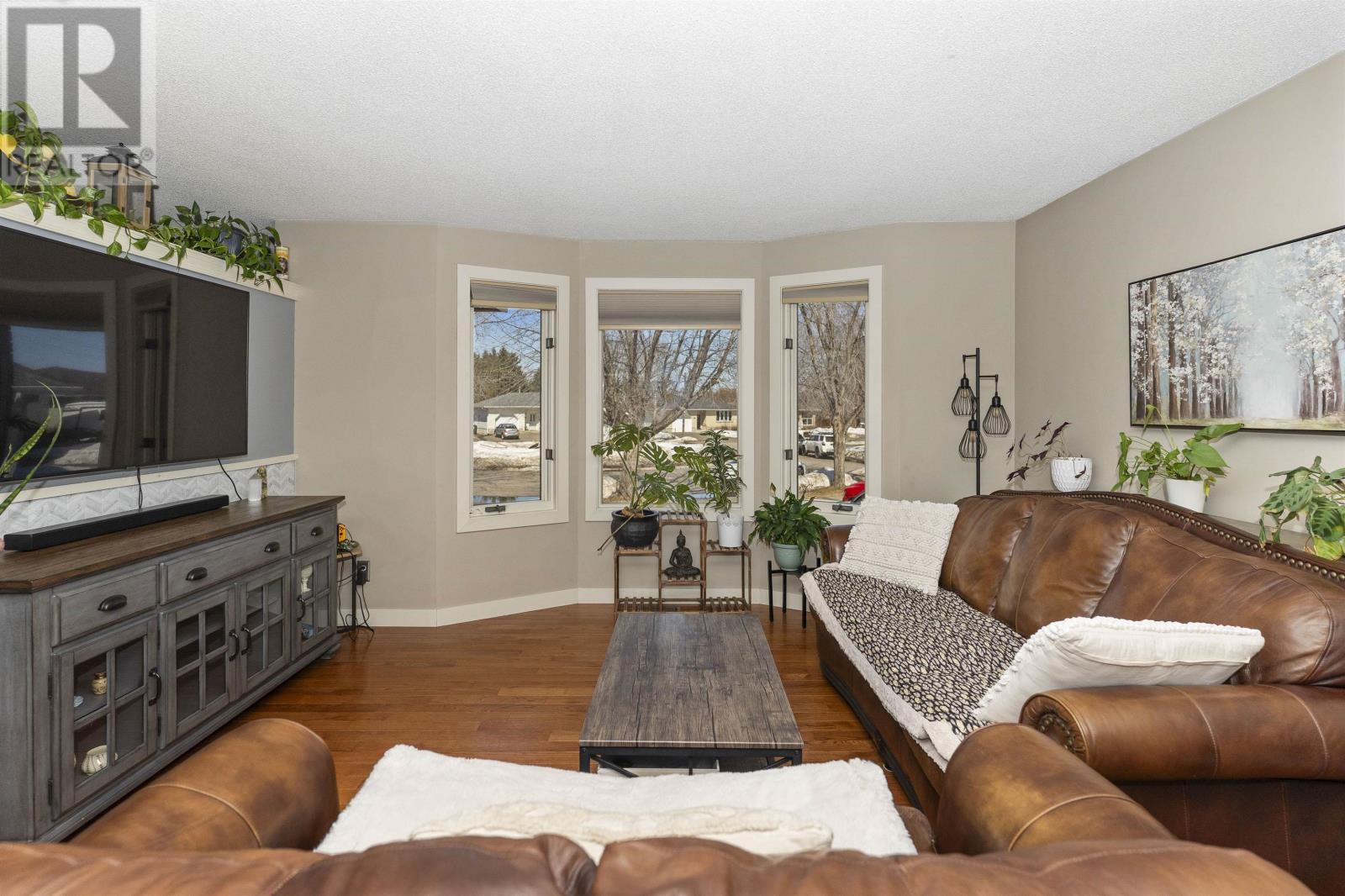 211 Linden Ct, Thunder Bay, Ontario  P7B 6R6 - Photo 11 - TB2600751