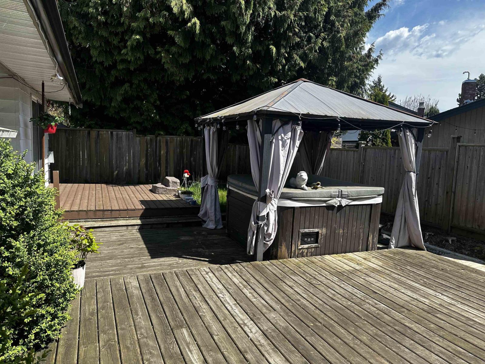 2020 156a Street, Surrey, British Columbia  V4A 6S3 - Photo 8 - R3105640