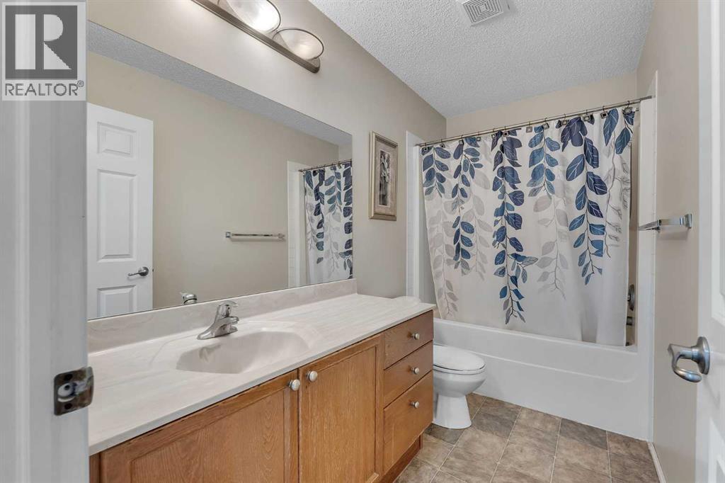 149 Saddlecrest Green Ne, Calgary, Alberta  T3J 5N3 - Photo 39 - A2303890