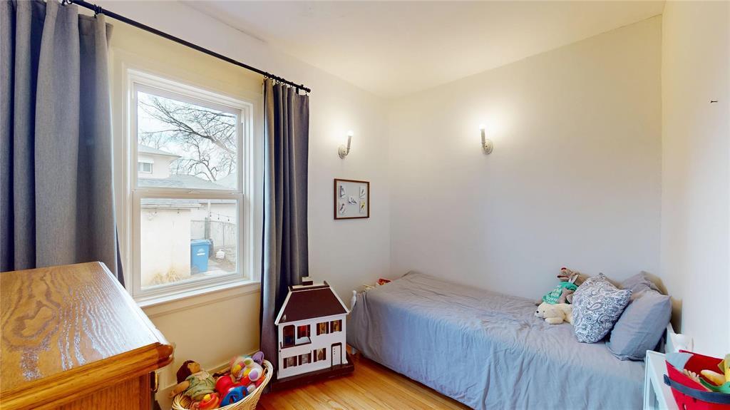 347 Burrows Avenue, Winnipeg, Manitoba  R2W 2Z7 - Photo 10 - 202608327