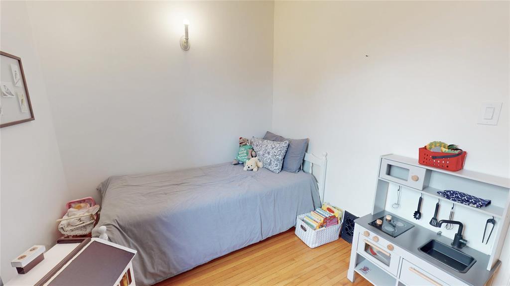 347 Burrows Avenue, Winnipeg, Manitoba  R2W 2Z7 - Photo 11 - 202608327