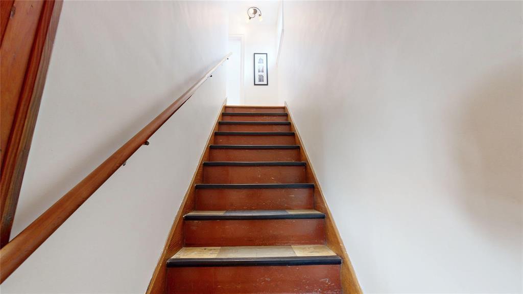 347 Burrows Avenue, Winnipeg, Manitoba  R2W 2Z7 - Photo 12 - 202608327