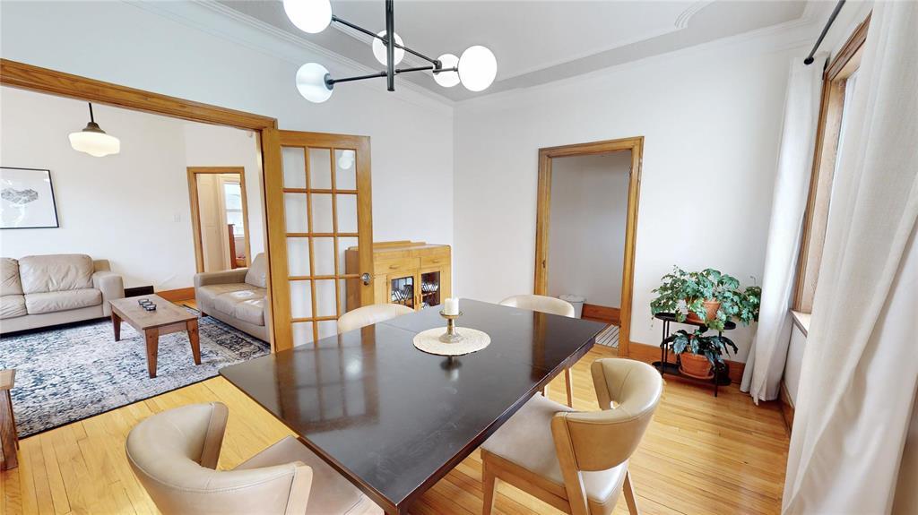 347 Burrows Avenue, Winnipeg, Manitoba  R2W 2Z7 - Photo 2 - 202608327