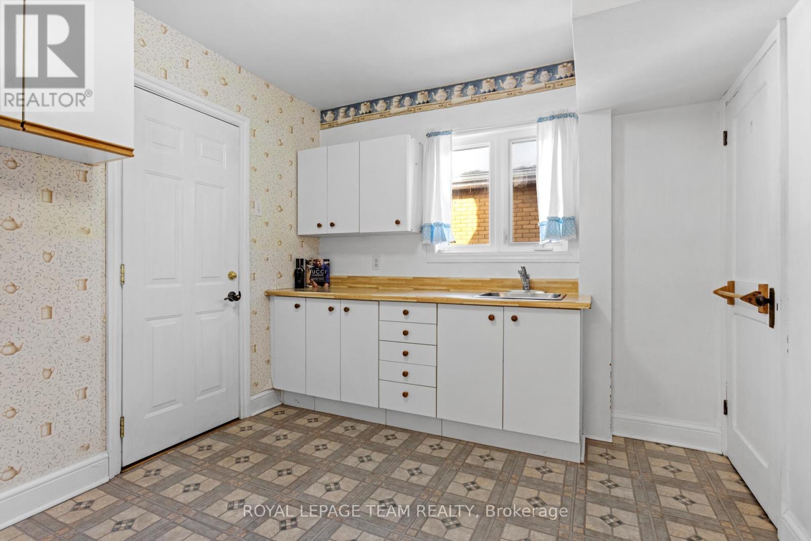 242 Fairmont Avenue, Ottawa, Ontario  K1Y 1X9 - Photo 13 - X12760660