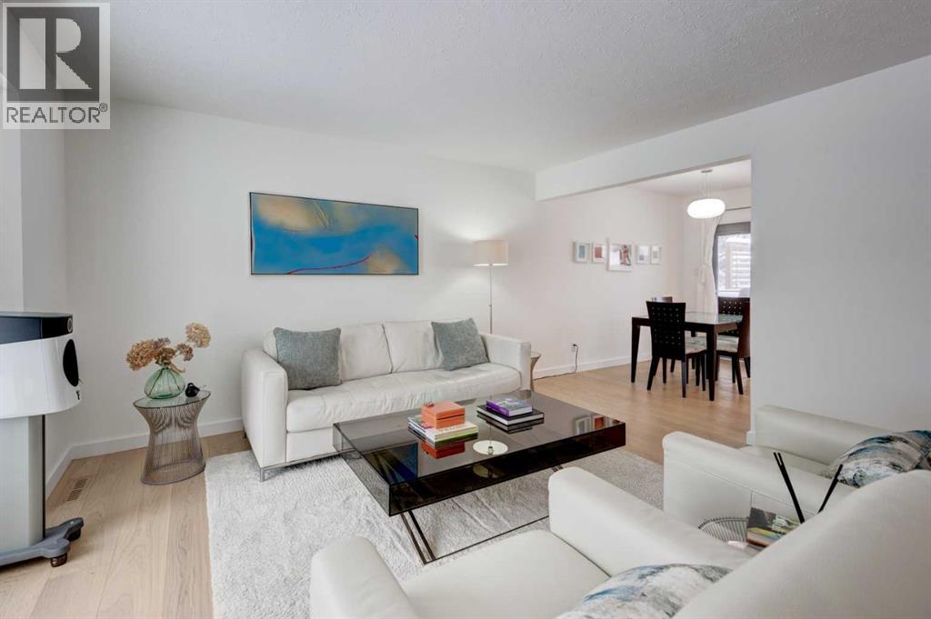 3119 46 Street Sw, Calgary, Alberta  T3E 1W7 - Photo 2 - A2299182