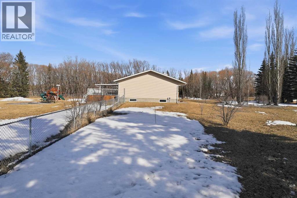 #80 C & E  Trail   39235 Trail, Rural Red Deer County, Alberta  T4S 2A7 - Photo 4 - A2302049