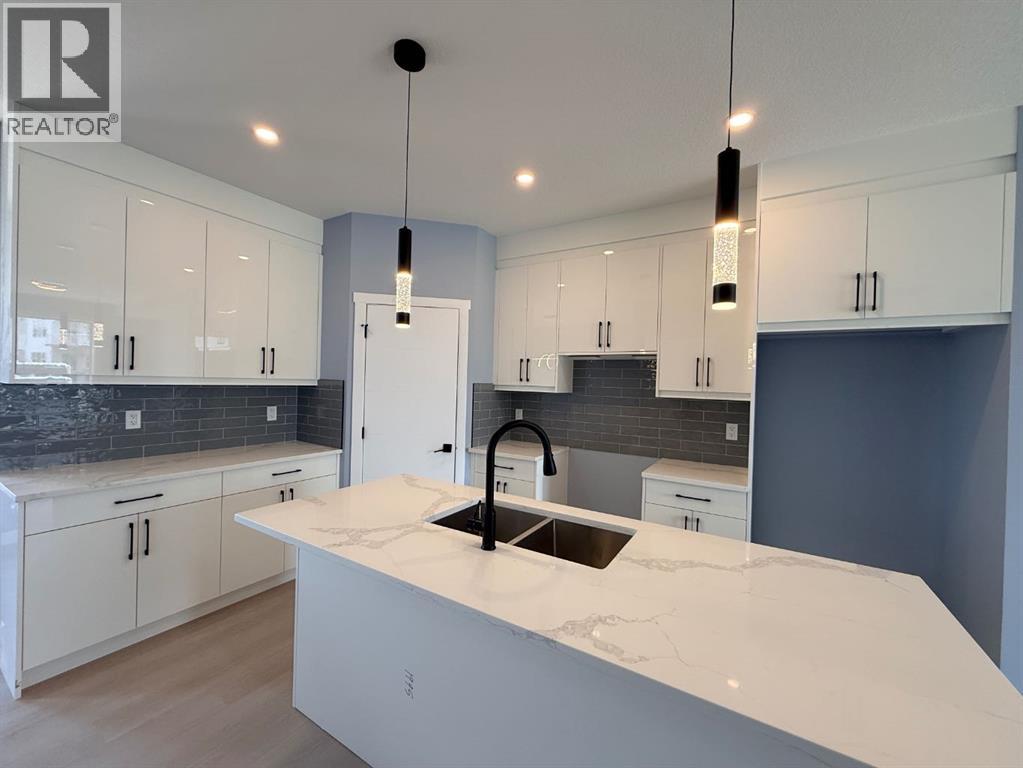 1995 Mccaskill Drive, Crossfield, Alberta  T0M 0C1 - Photo 6 - A2304983