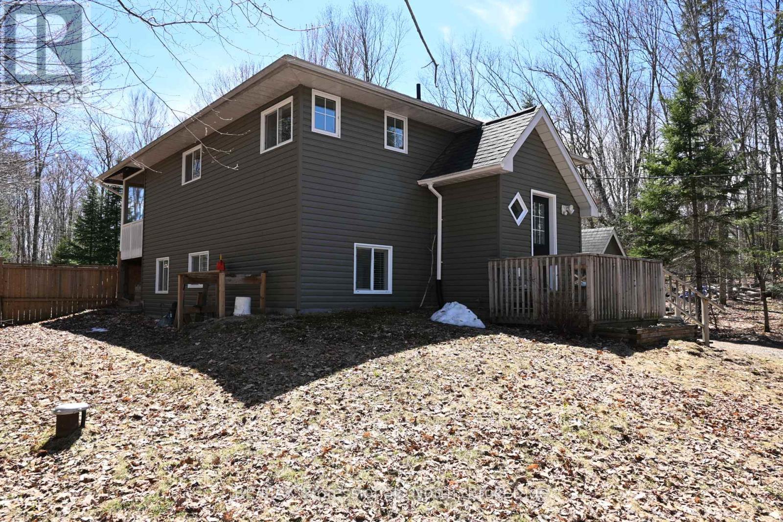 351 Chub Lake Road, Huntsville, Ontario  P1H 1S4 - Photo 3 - X12753802