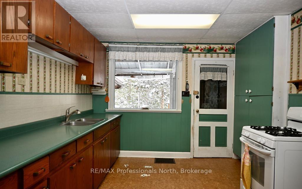 330 John Street S, Gravenhurst, Ontario  P1P 1J1 - Photo 16 - X12943600