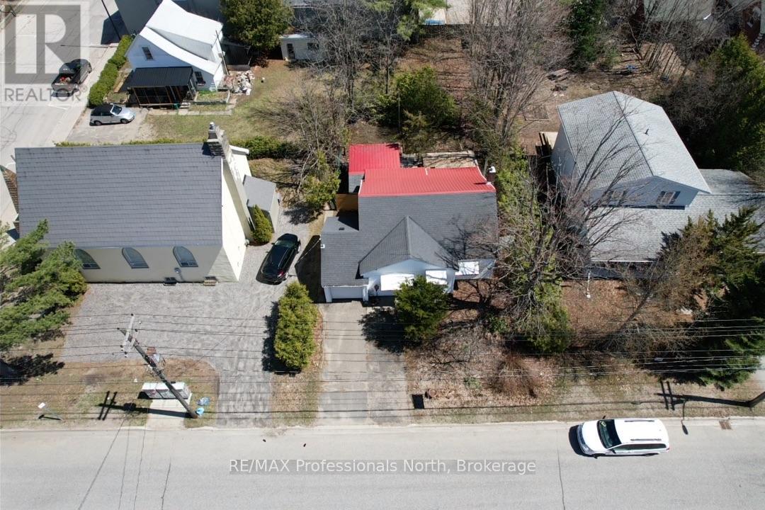 330 John Street S, Gravenhurst, Ontario  P1P 1J1 - Photo 2 - X12943600