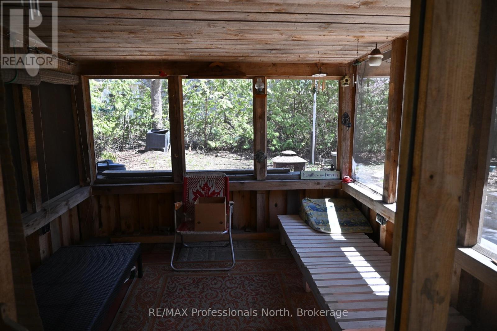 330 John Street S, Gravenhurst, Ontario  P1P 1J1 - Photo 5 - X12943600