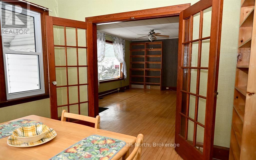 330 John Street S, Gravenhurst, Ontario  P1P 1J1 - Photo 8 - X12943600