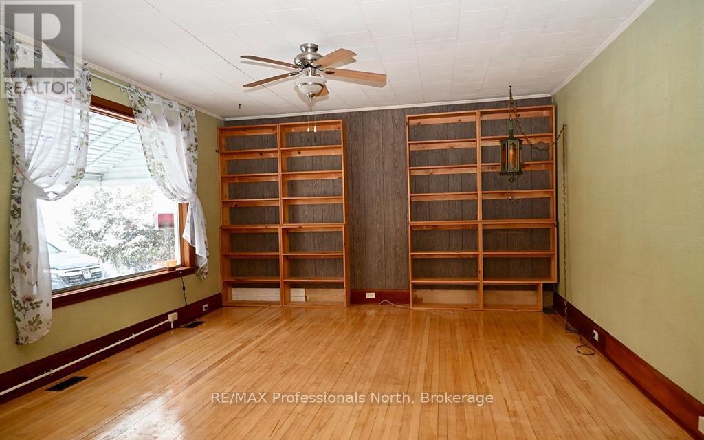 330 John Street S, Gravenhurst, Ontario  P1P 1J1 - Photo 7 - X12943600