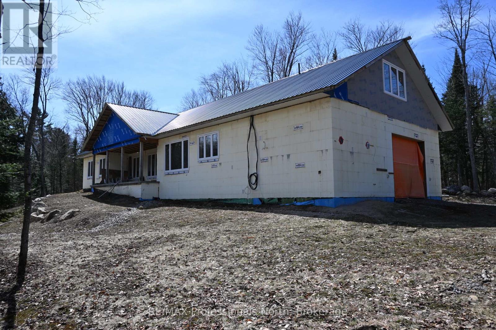 121 Loon Lake Road, Magnetawan, Ontario  P0A 1Z0 - Photo 5 - X12643326